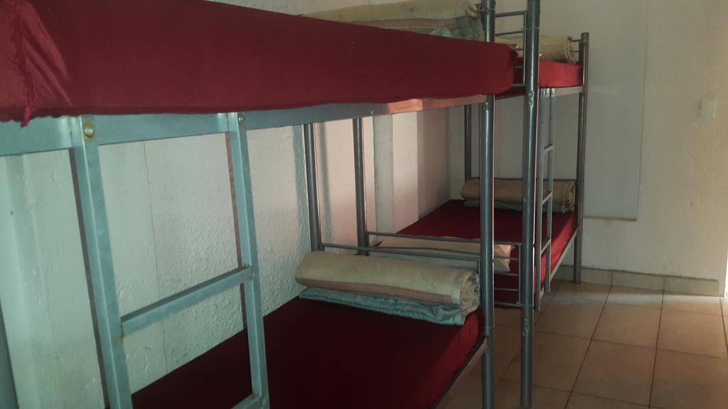 Rosebank Lodge & Backpacker Johannesburg Esterno foto